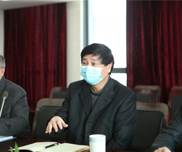 嘉兴市政协副主席马玉华来7790必发集团丝绸集团调研工作