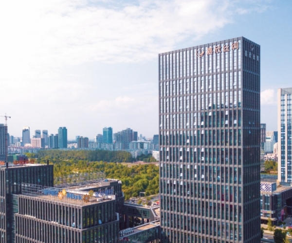 荣誉丨公司获评“2024年浙江省民营经济总部领军企业”