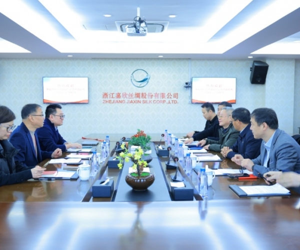 中国纺织品进出口商会曹甲昌会长一行来访调研 深刻调研表贸走势，携手探寻前行新径